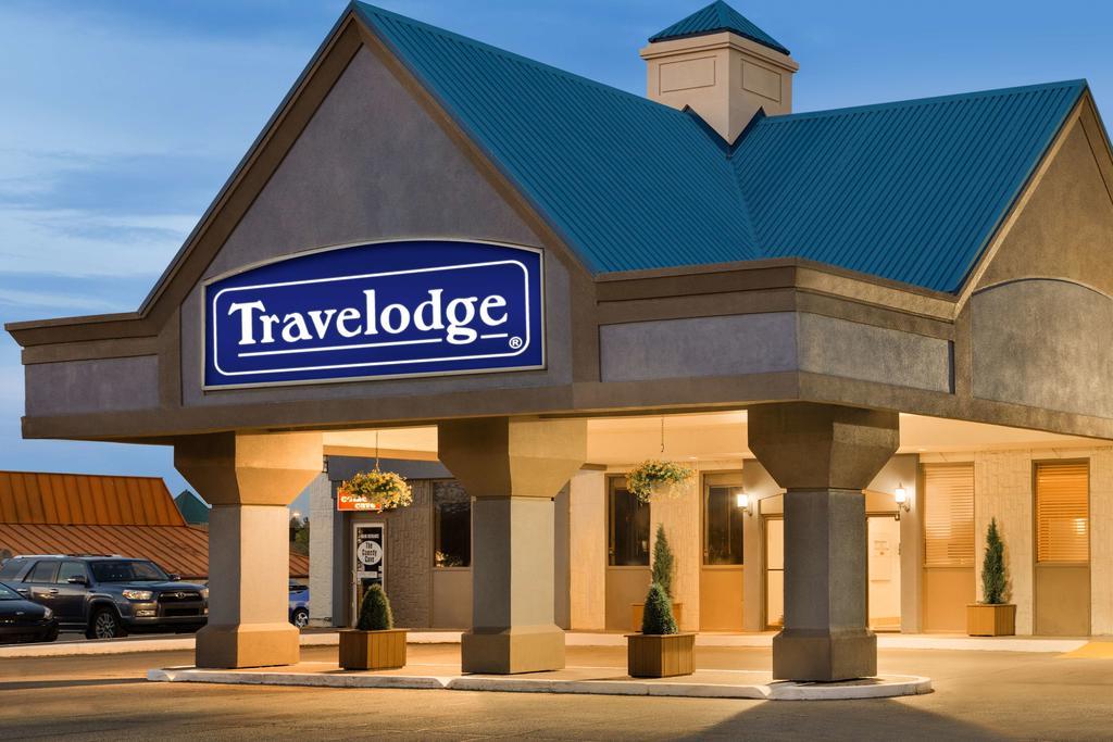 Travelodge Calgary Macleod Trail Екстериор снимка